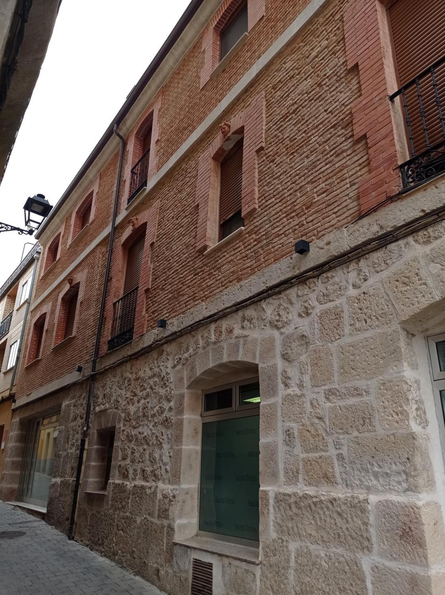 Apartamentos Turisticos Empecinado Roa Exterior photo
